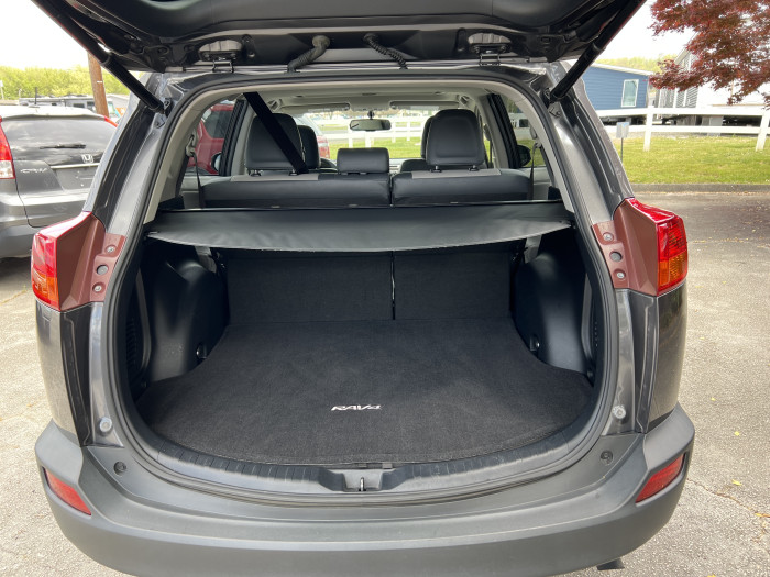 2013 Toyota RAV4 11