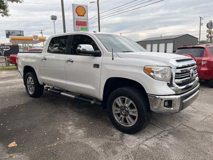 2016 Toyota Tundra 4X4 5