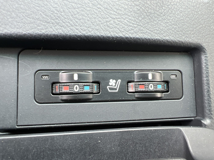 2011 Lexus RX350 AWD 16