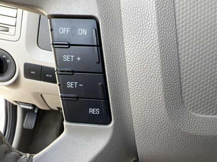 2010 Ford Escape 15