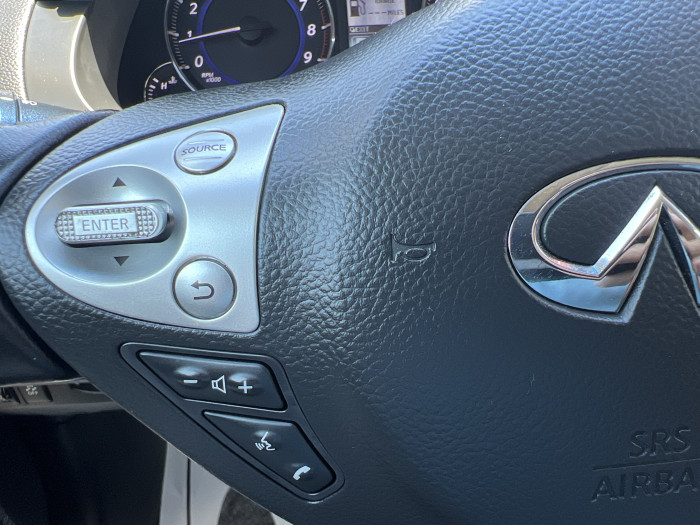 2013 Infiinit FX 37 16