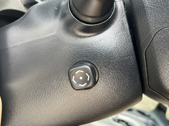 2014 Toyota Sequoia 4X4 34