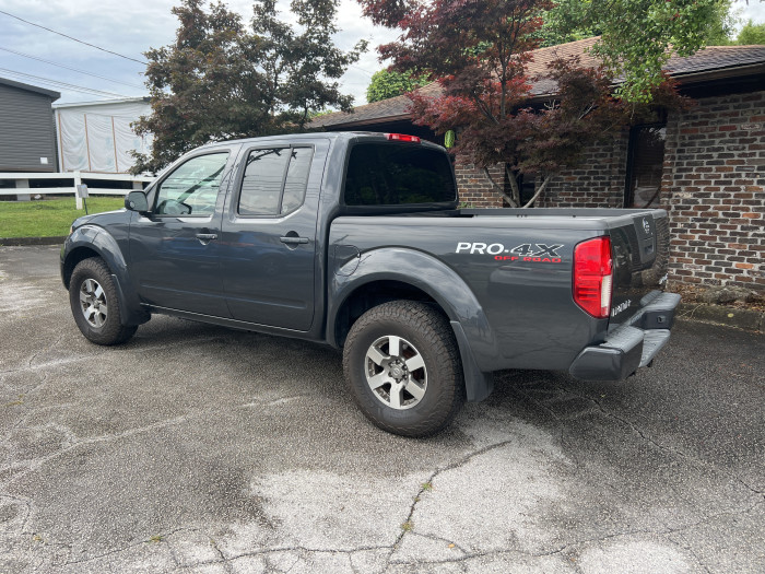2010 Nissan Frontier Pro-4X 2