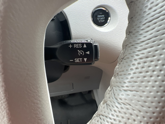 2013 Toyota Sienna XLE 16