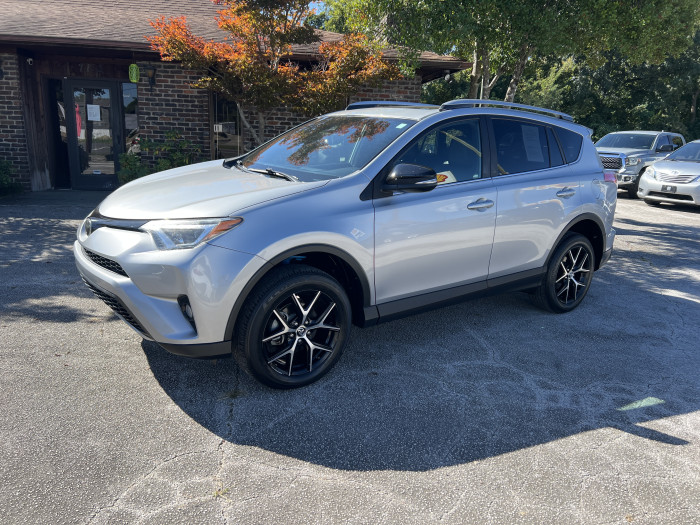 2018 Toyota RAV4 SE