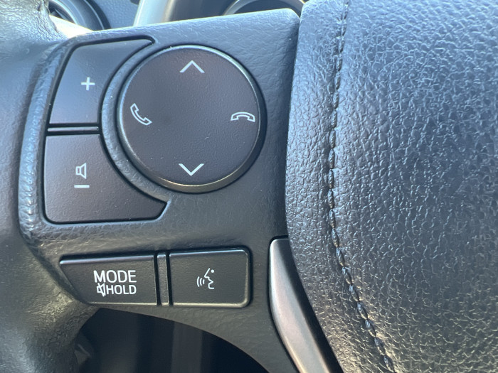 2018 Toyota RAV4 SE 23