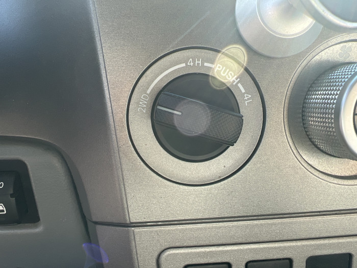 2016 Toyota Sequoia LTD 21