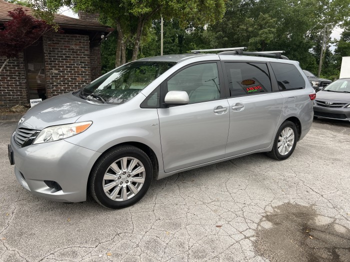 2017 Toyota Sienna AWD
