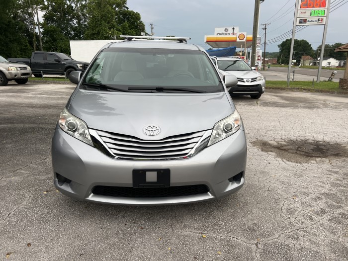 2017 Toyota Sienna AWD 7