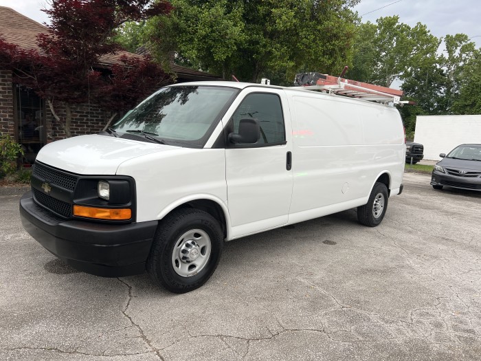 2017 Chevrolet Express 2500