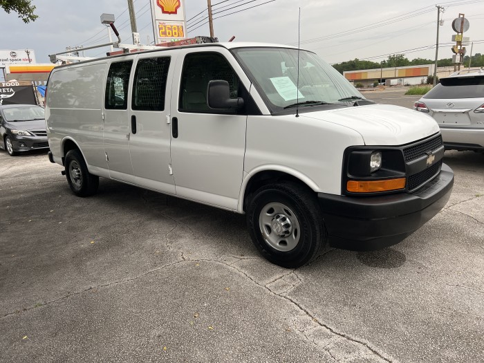 2017 Chevrolet Express 2500 5