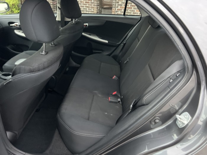 2012 Toyota Corolla S 10