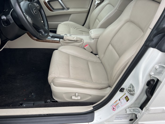 2009 Subaru Outback 8