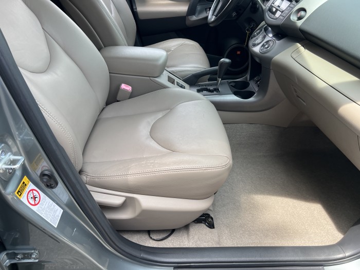 2006 Toyota Rav4 11