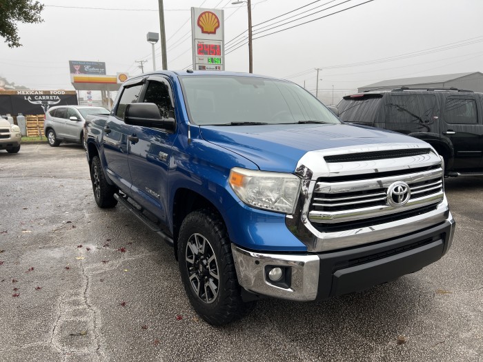 2017 Toyota Tundra 4X4 5