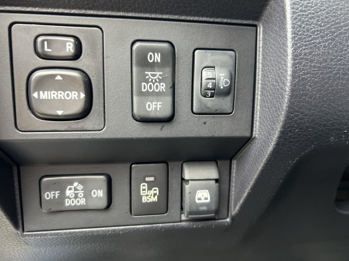 2017 Toyota Tundra 4X4 14