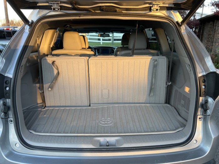 2015 Toyota Highlander AWD 12