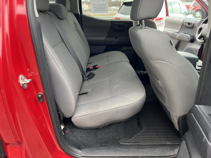 2019 Toyota Tacoma 4X4 9